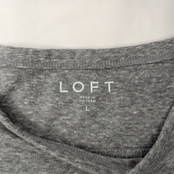 LOFT Gray Ruffle Sleeve Top - Picture 5 of 10